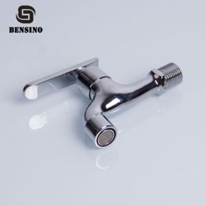 Wall Mount Zinc Handle 180g 0.05Mpa Brass Bibcock