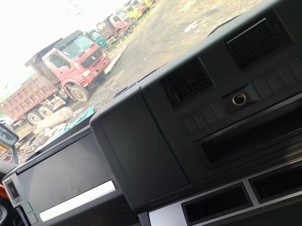 Heavy Duty 6X4 Left Drive or Right Hand Drive 380HP Shacman F3000 Tractor Trailer Used Tractor Head Truck for Sale