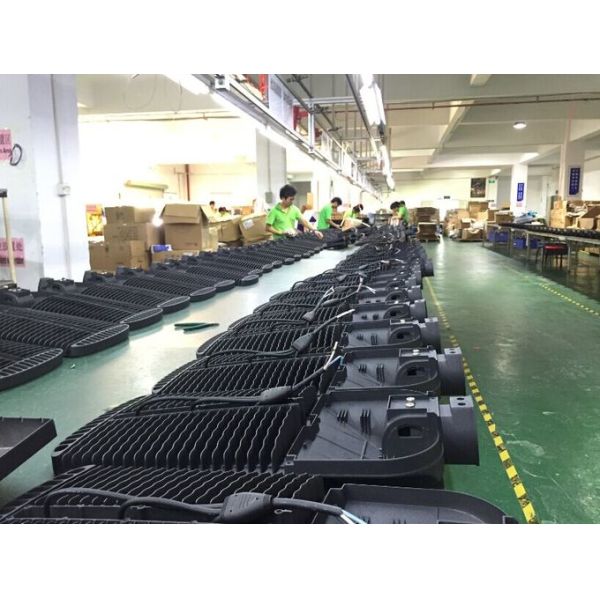 Shoebox LED Street Light Lumileds Chips Meanwell Driver 5 Years Warranty