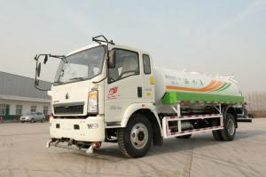 China SINOTRUK HOWO 4×2 Light 5000L Water Tanker Truck With Diesel / Water Spray Vehicle wholesale