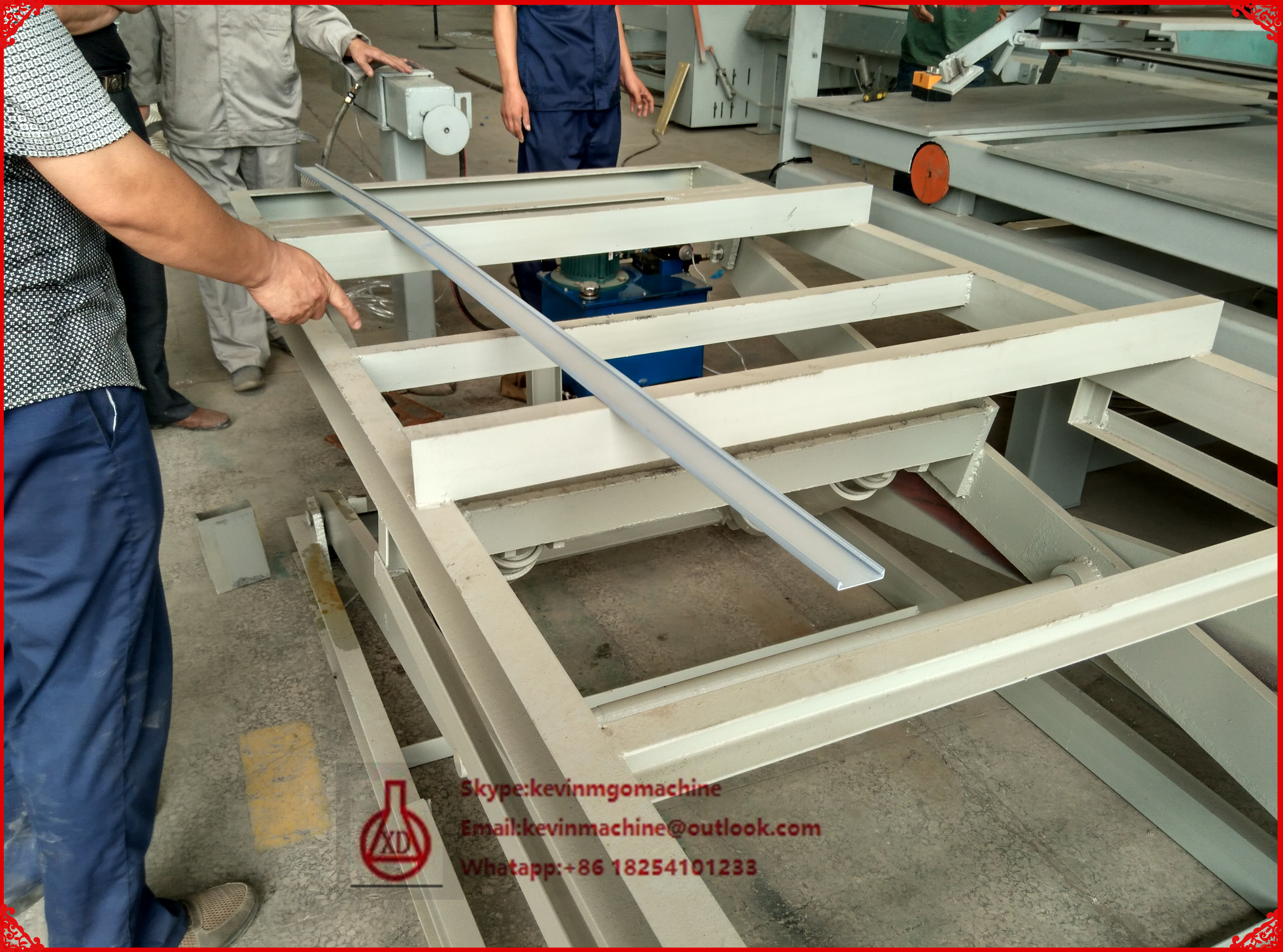 60 / 90 / 120 mm Thick Roof / Wall Panel Making Machines with High Automatization Degree