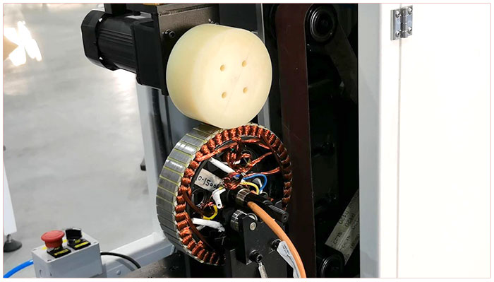 BLDC Wheel Hub Motor Stator OD Cleaning Machine For Varnish Removal
