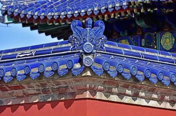 Handmade and Sintered Japanese Buddhist Temple Roof Traditional Chinese Ceramic Tiles with 1500N Compressive Strength