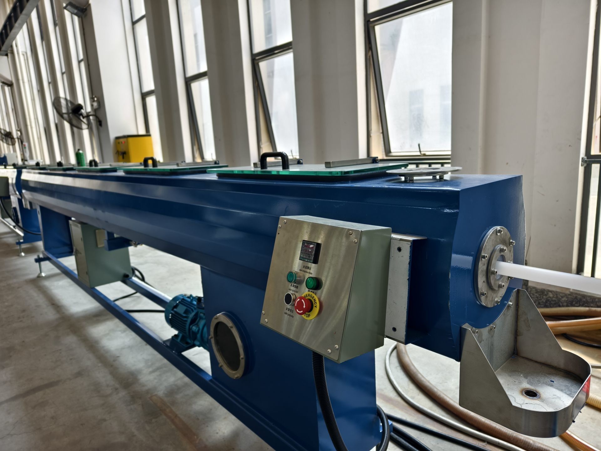Plastic PE HDPE PPR Water Gas Oil Supply Pipe Tube Extrusion Production Line Single Screw Extruder Hose Making Machine