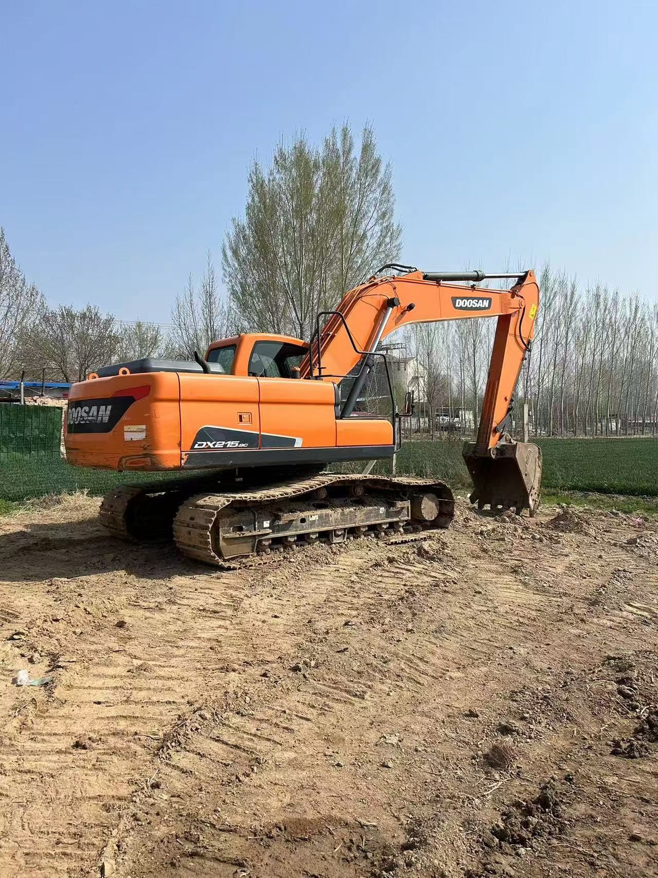 21ton Used Doosan Excavator Dx215 Excavator 2nd Hand Diggers 110KW