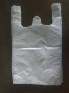 China 300+160*525mm 15mic White Unprinted Plastic T-Shirt Bag - 1000/Case , HDPE Material wholesale