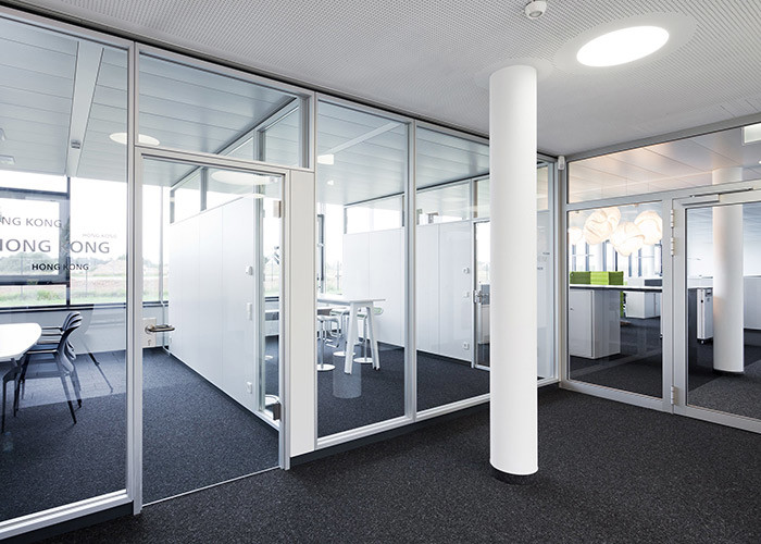 Sound Insulation Glass Partition Wall Flexible 90mm Thickness Single Double Glass