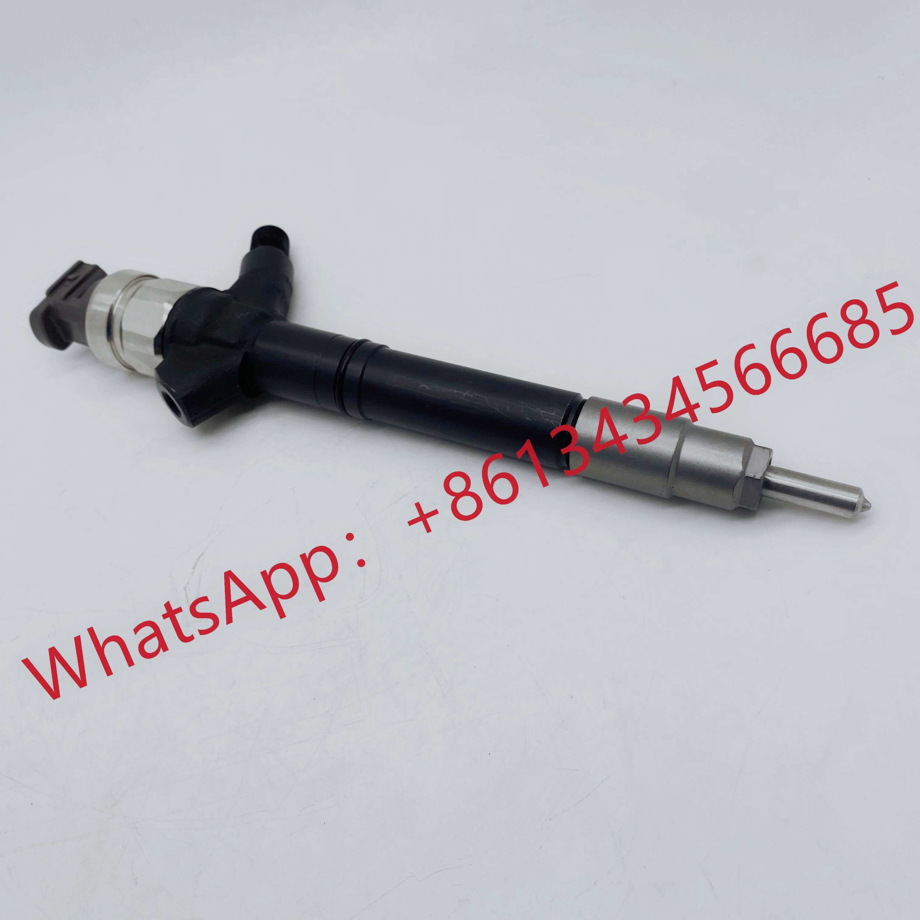 15021-530A1 Denso Diesel Common Rail Fuel Injector 05B08256 15021530A1