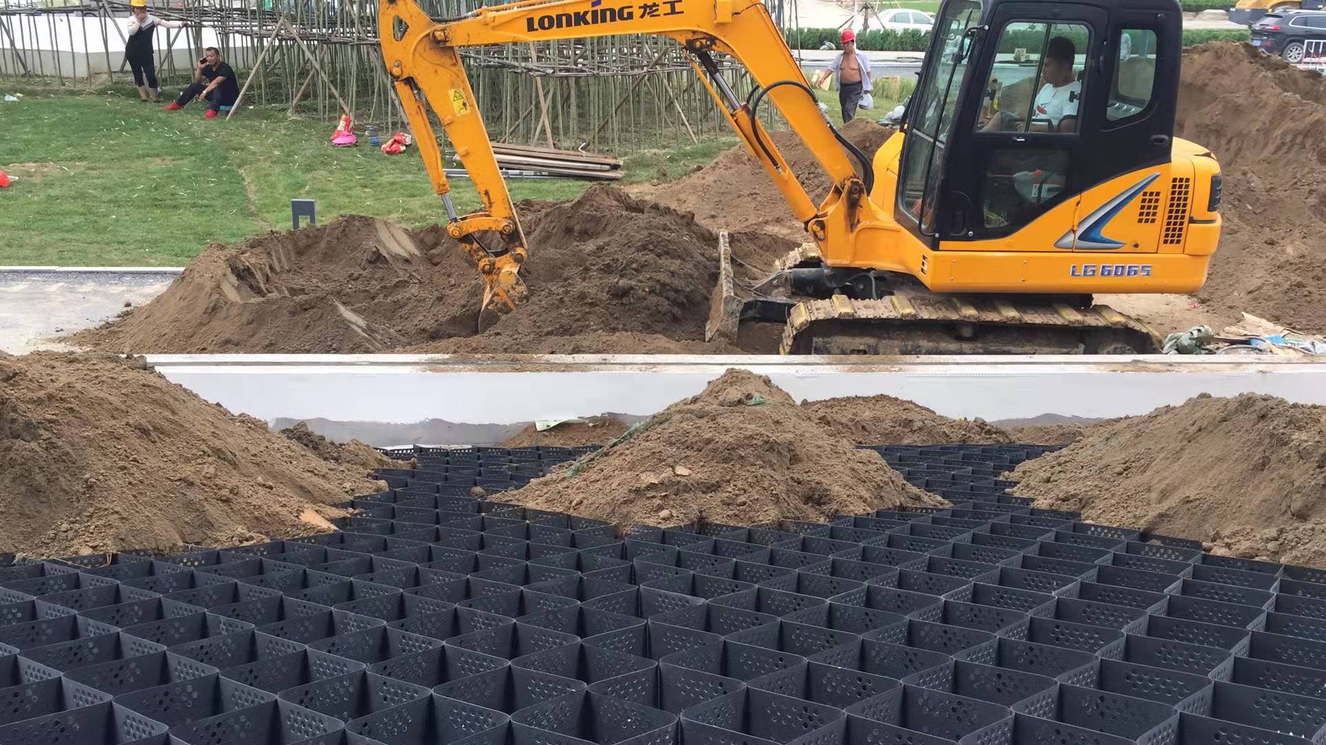 Plastic Grid Slope Protection Geocell for Road Erosion Control and Soil Stabilization