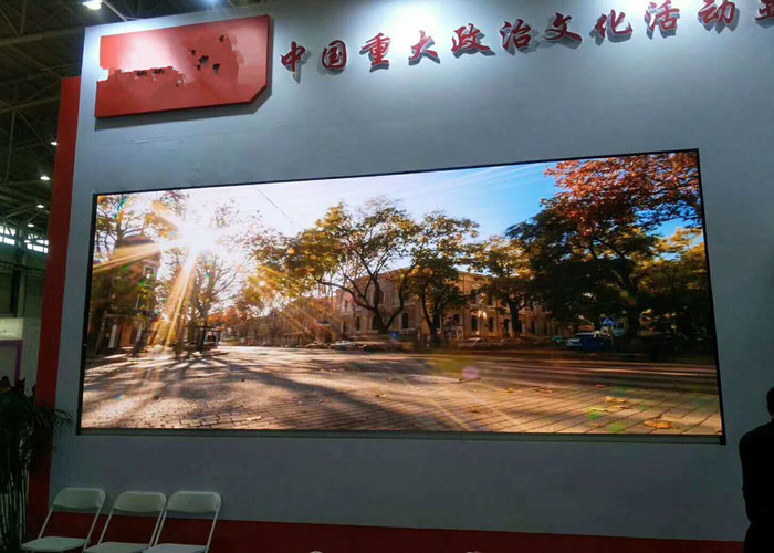 Super Thin P1.935 Totem Led Display Indoor 2K and 4K LED Video Wall