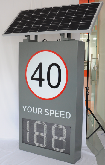 1pcs Outdoor Highway Traffic LED Message Board Screen with Trailer 256*128 32768 Dots