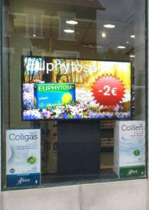 China Dual Face 55 inch 2500 nits Store Window Indoor Digital Signage Display wholesale