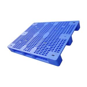 China 1400*1100 Injected HDPE Strong Plastic Pallets 1500kg Three Runners wholesale