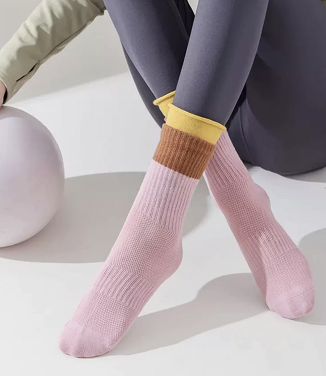 Colorful Fitness Gym Non Slip Yoga Socks Women Pilates Crew Grip Socks
