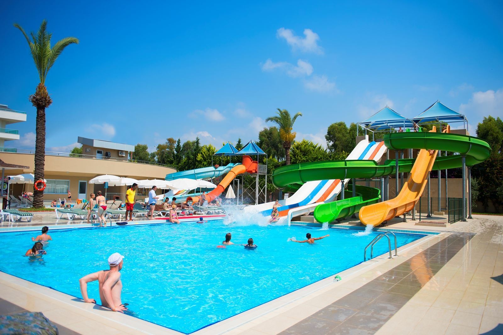 Child Amusement Park Swimming Kids Games Equipment Fiberglass Water Slides
