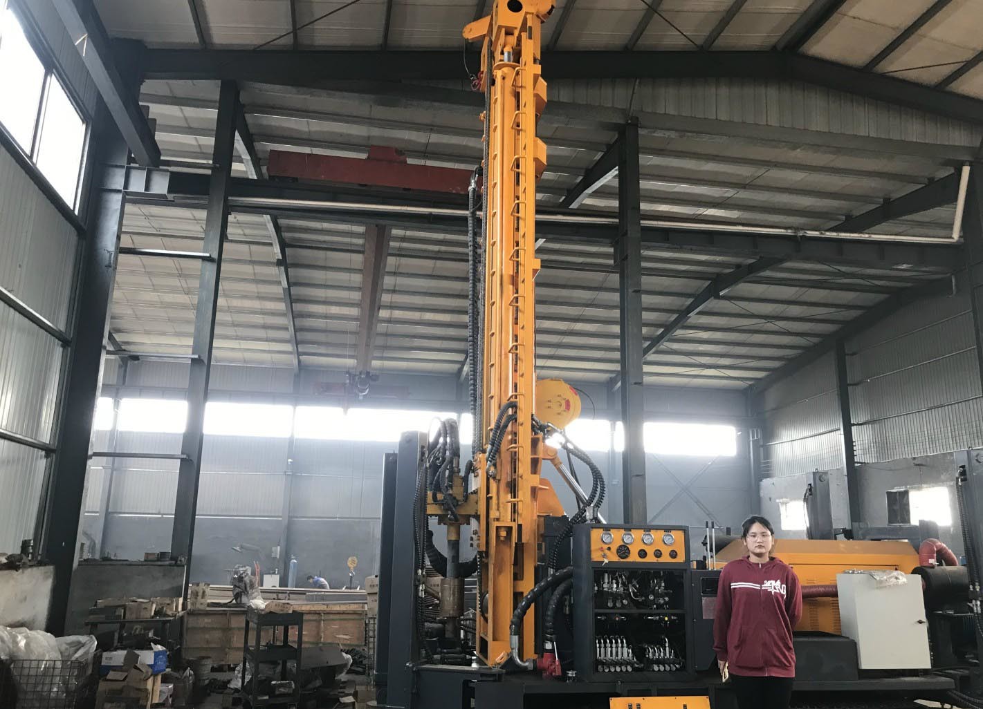 Diesel Driven 450m 140kw 2.5km/H Pneumatic Drilling Rig