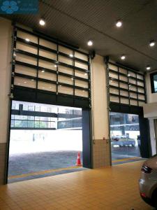 China Luxury 2.5mm Galvanized Steel 3m High Glass Garage Doors wholesale