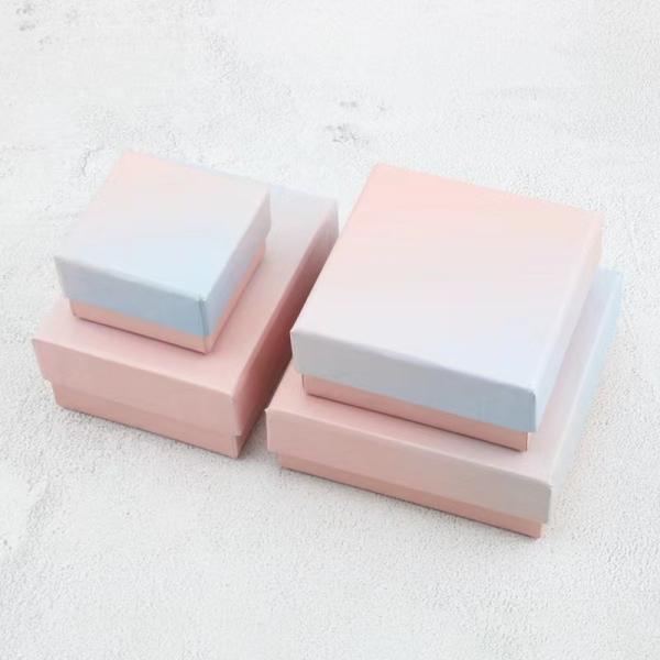 OEM Logo Cardboard Gift Packaging Box 5x5x3 Gift Box Environmentally Friendly