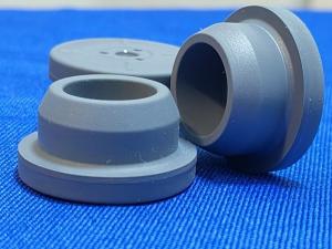 China 13mm 20mm 28mm grey color Glass Injection Vials Use Lyophilized Powder vial Pharmaceutical Butyl Rubber Stopper wholesale