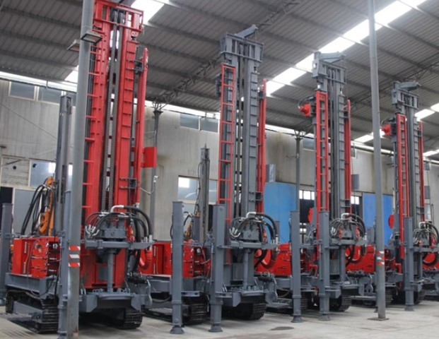 18 Ton Borewell Machine with 1.35 Meter Leg Stroke 800 Meter Drilling Depth