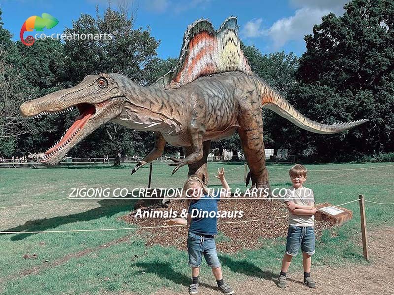 Playground Infrared sensor Life Size Animatronic Dinosaurs Realistic Spinosaurus 12m