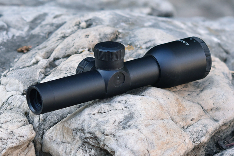 2.5X20 Hunting Optical Scope featuring Durable Aluminium Alloy and Crossing Reticle