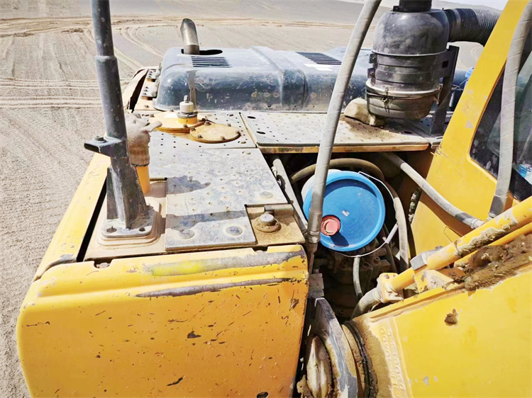 124KW Used Hyundai 210W-9 Wheel Excavator Good Condition Made in Korea 1.05m3 Bucket