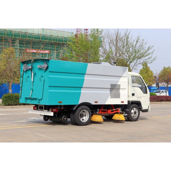 Foton 7.36t 85 Horsepower Engine Road Sweeping Truck for Sweeping Stone Cinder Cement Block, Small Brick, Soil Block, Mud
