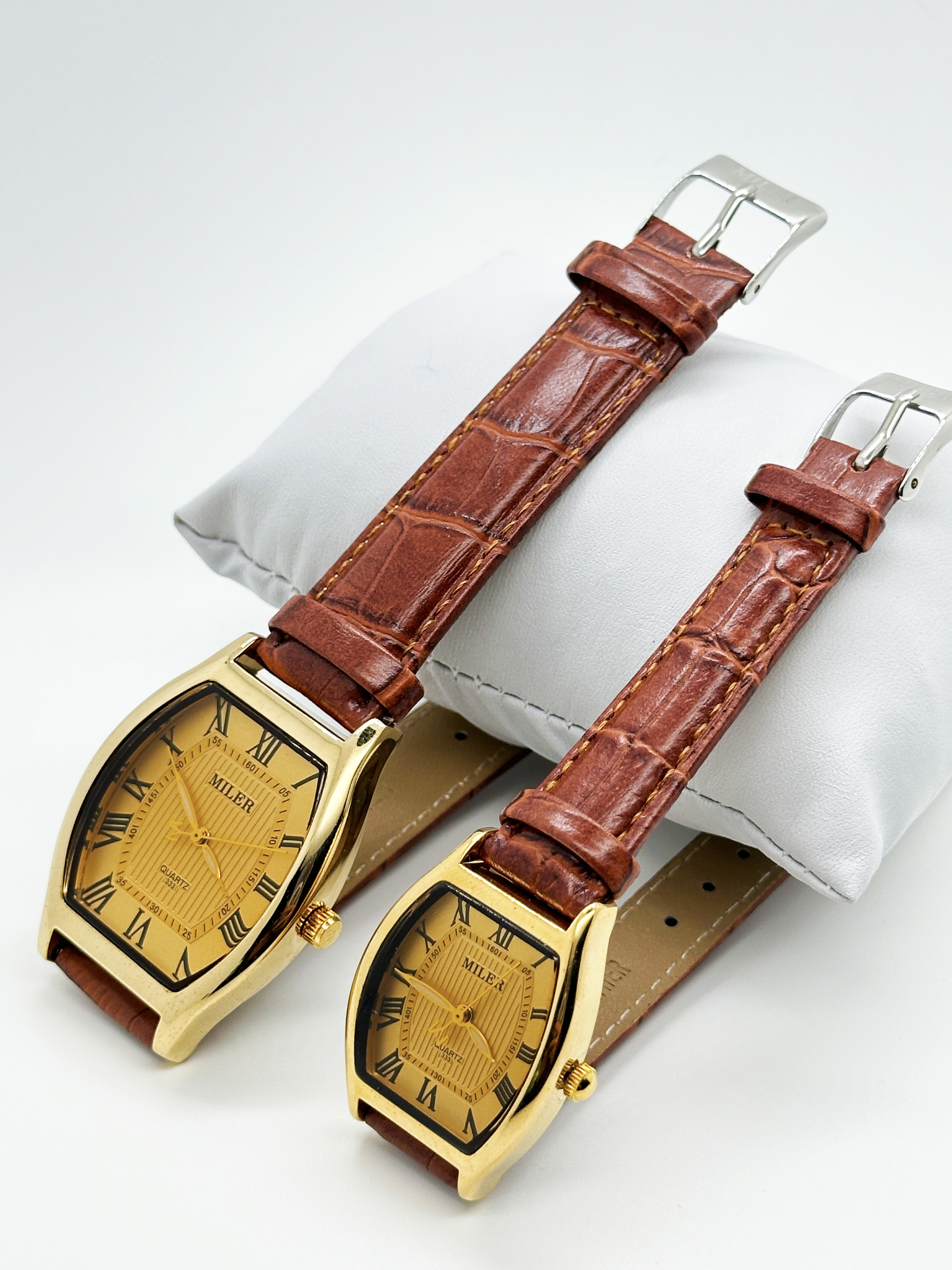 Unisex Stylish Couple Watch Waterproof Luminous Quartz Watch