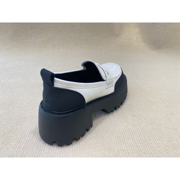 Black White Thick Sole Loafers Womens British Style Thick Soled Leather Loafers