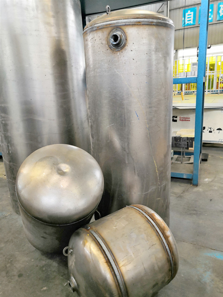 Precision Cylinder Nut Gas Shielding Welding Machine For Compression Hydropneumatic Tanks