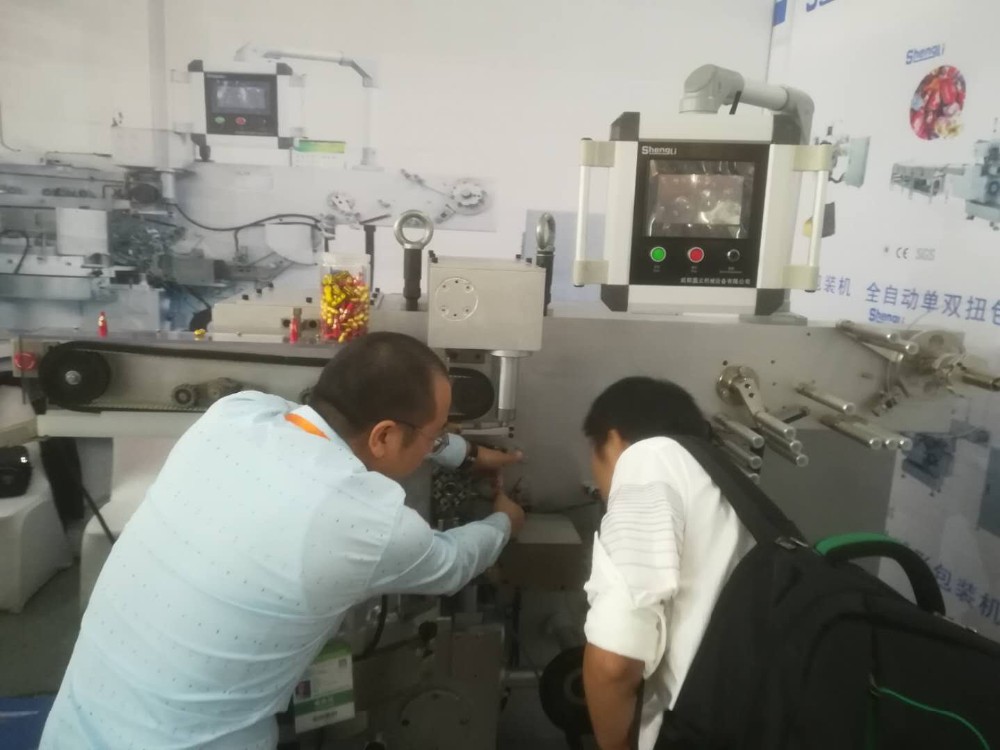 1600 KG Hollow Chocolate Egg Foil Wrapping Machine Production Line for Paper Packaging