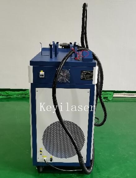 Handheld 1085nm 1000W Raycus Laser Welder Machine For Aluminum