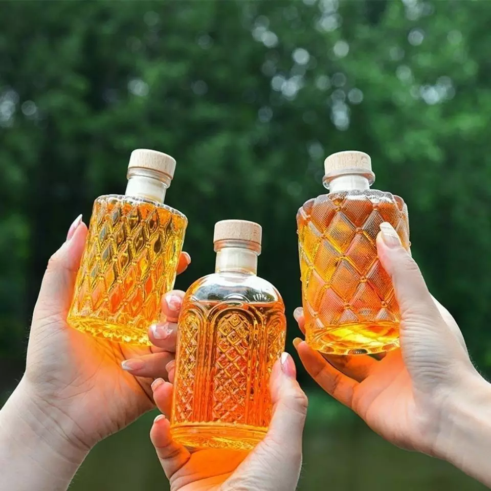 Glass Bottle With Cork For Vodka Whiskey Liquor Industrial Cosmestic Round Shape