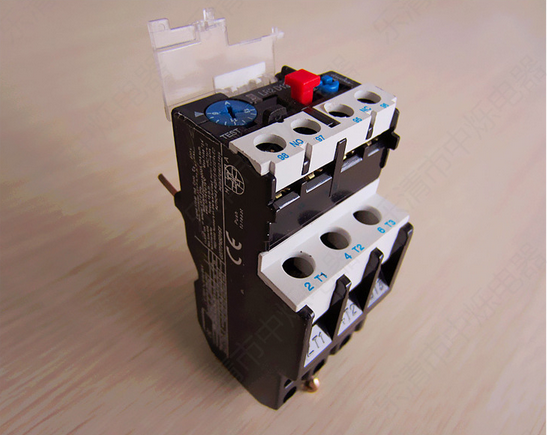 JR28 series LR2D13 telemecanique thermal overload relay
