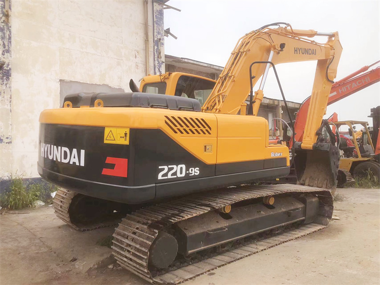Korea Original 80cm Crawler Chain 22 Ton Used Hyundai 220 Excavator 1889 Working Hours
