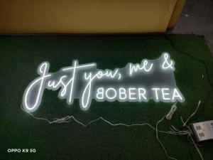 China LED Illuminated Custom Logo Neon Sign Light Led Neon Sign wholesale