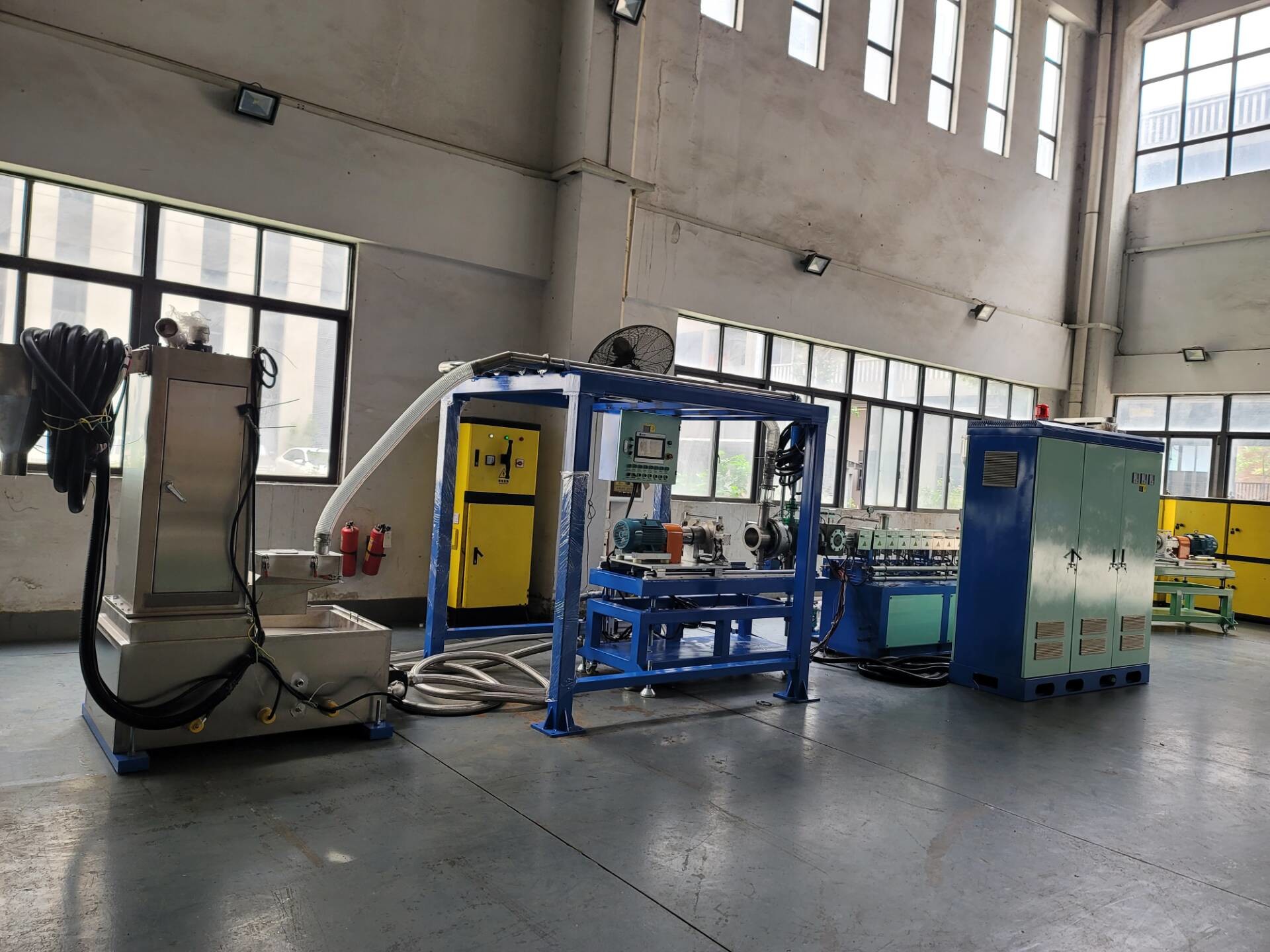 EVA / TPR / TPE / TPV /TPU Twin Screw Compounding Extruder with Underwater Pelletizing