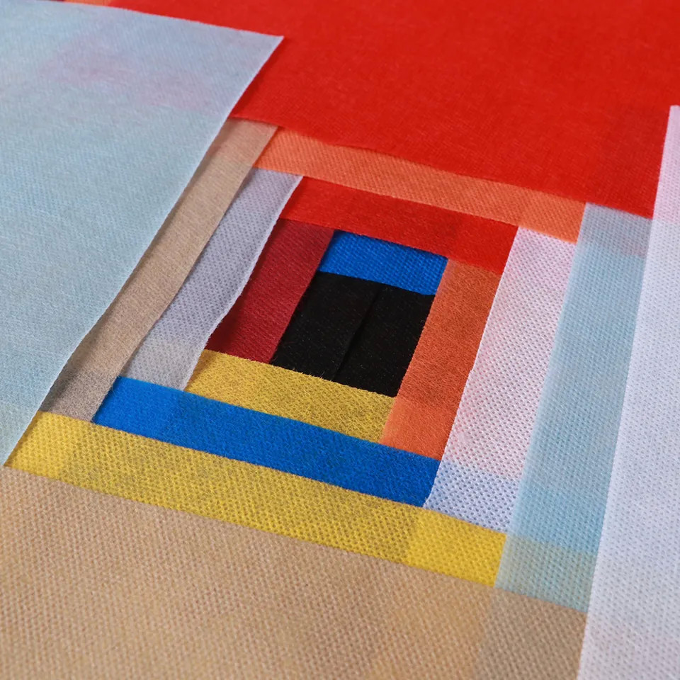 Disposable Nonwoven Table Cloth Recyclable Waterproof 40-80gsm