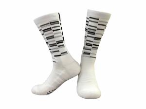 China Customize Non Slip Soccer Grip Socks Sports Training wholesale