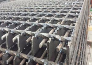 China Hot Dipped 30 X 3mm Galvanized Steel Grating Silver Color wholesale
