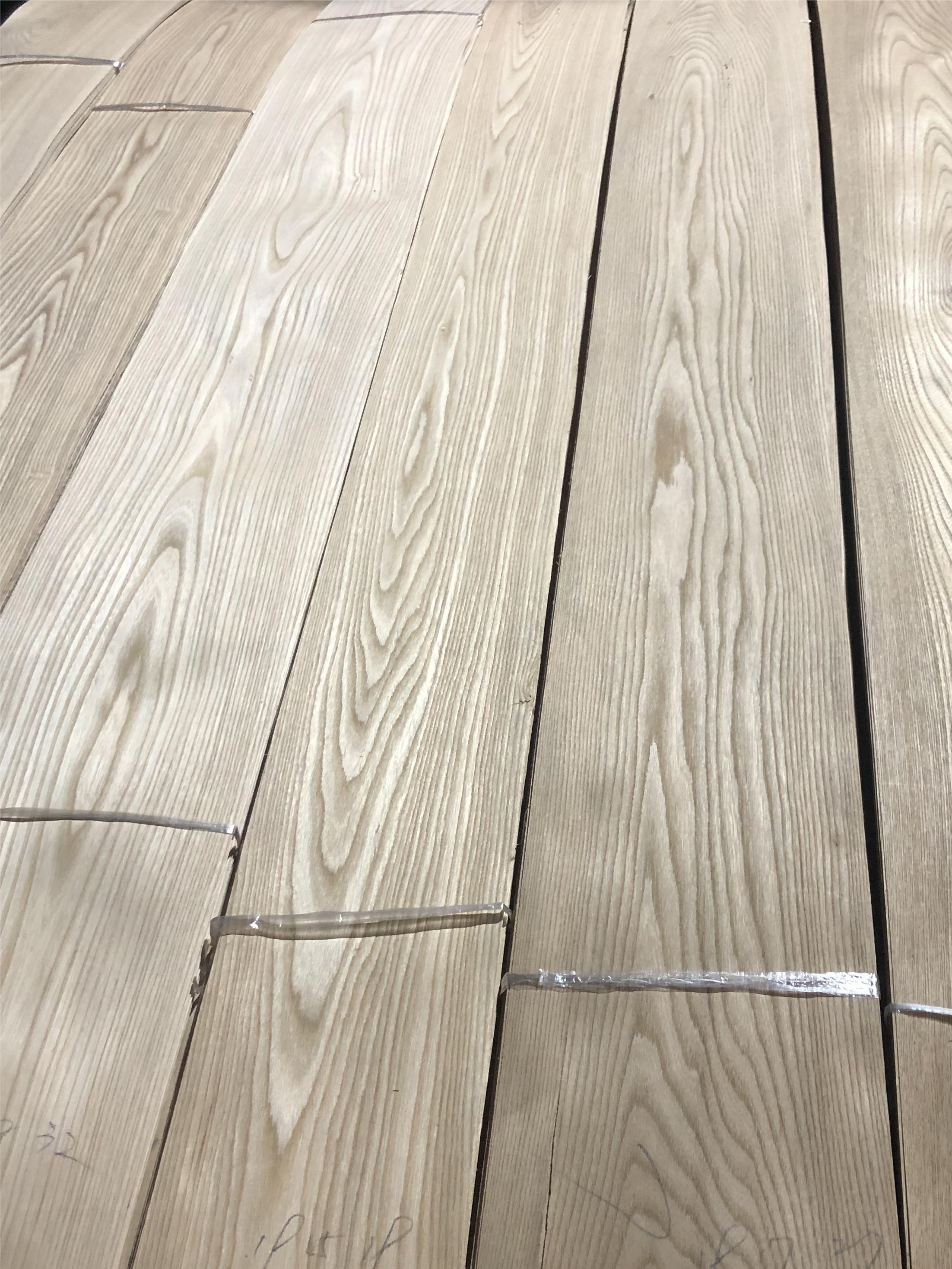 Factory A/AA Elm Wood Veneers Natural Veneer 0.45mm Wood Elm Veneers Straight/Mountain Grain Sheets