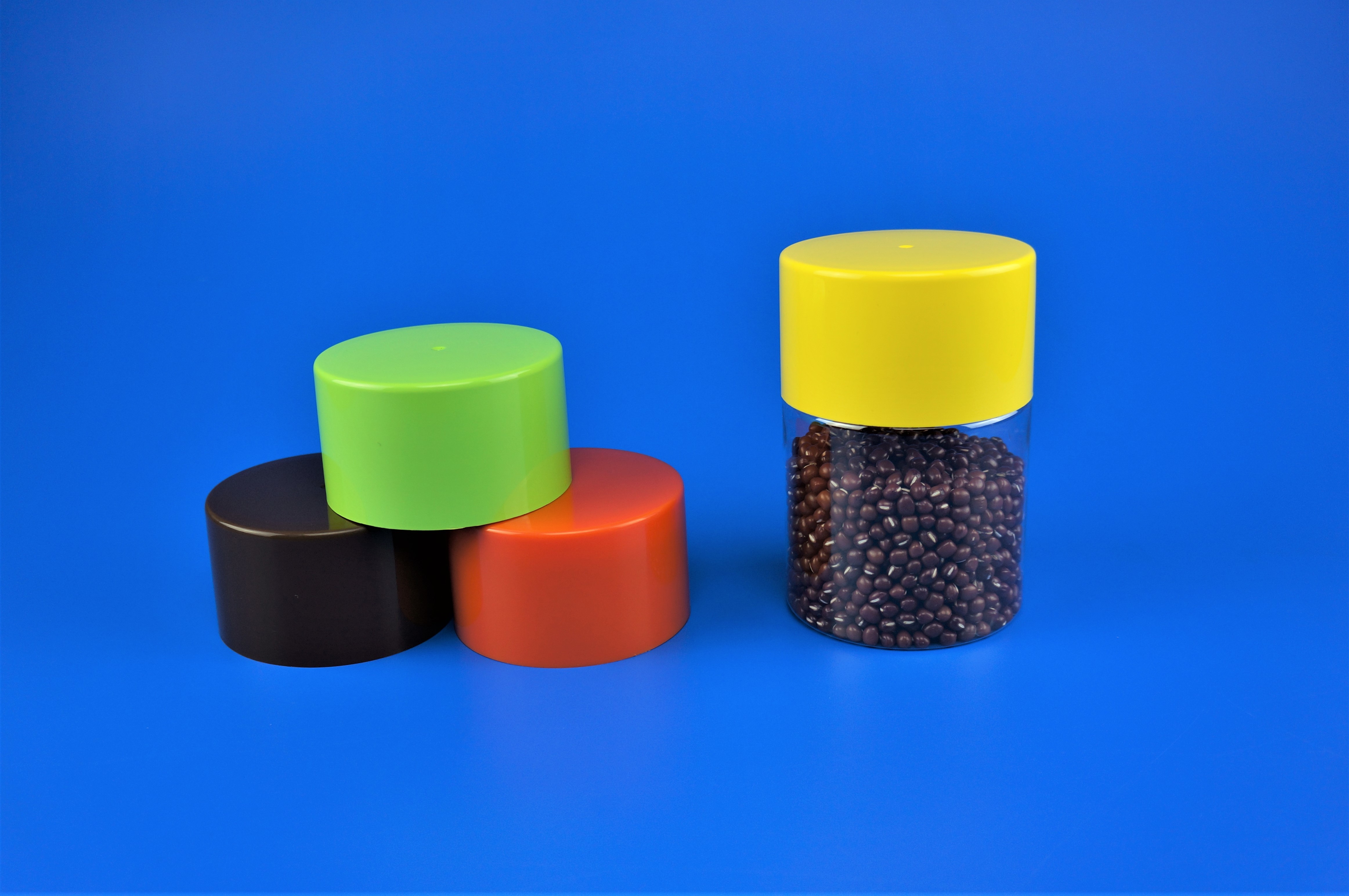 PET Material Empty Plastic Cans Small Capacity With Customized Color Cover