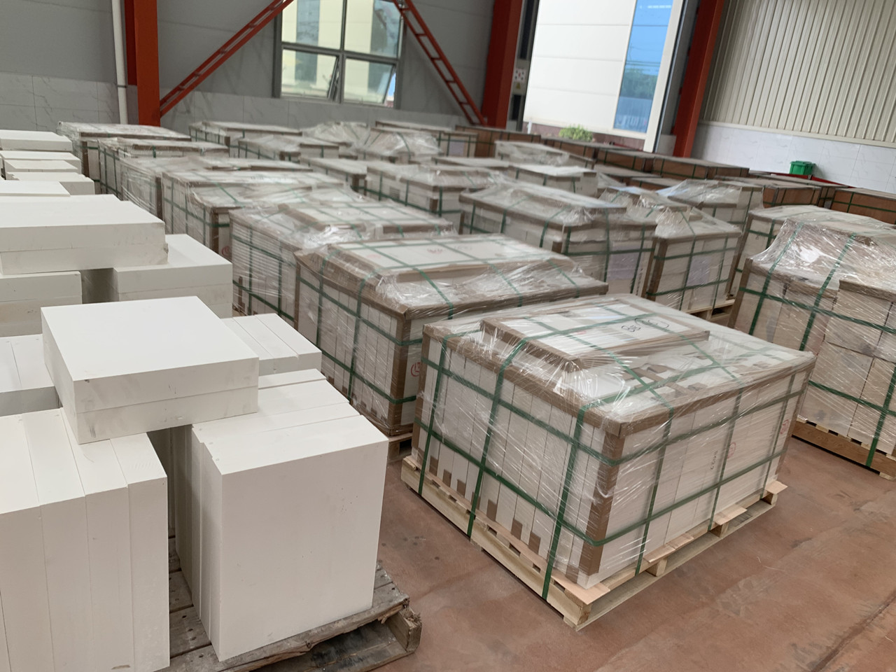 16% SiO2 Content AZS Zirconia Corundum Brick for Glass Melting Furnaces in Henan