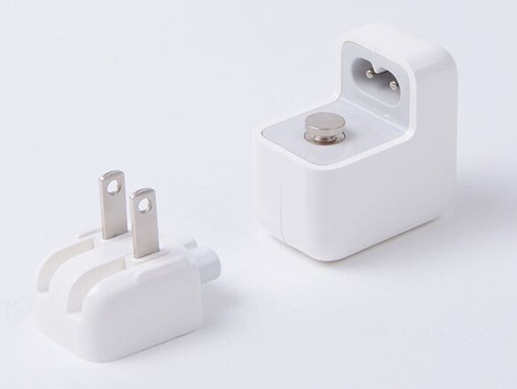 wall amount charger 5V 1.5A interchangeable ac plug for ipad and mobile phone paper packing free sample and shipping