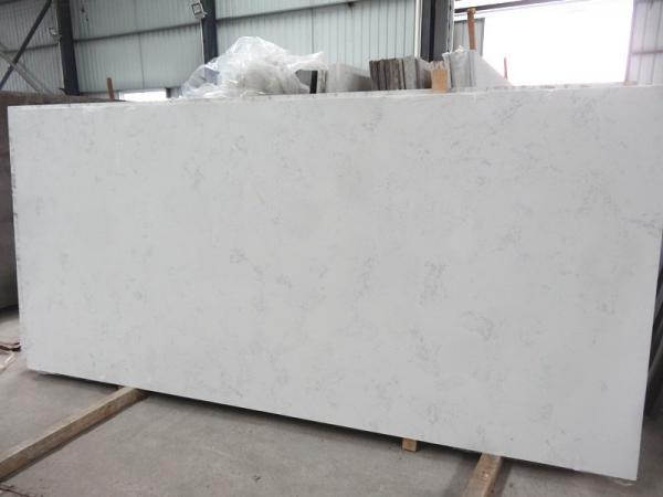 White carrara quartz stone slab