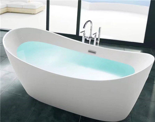 Extended Backrest Acrylic Massage Bathtub / Stand Alone Tubs Easy Installed