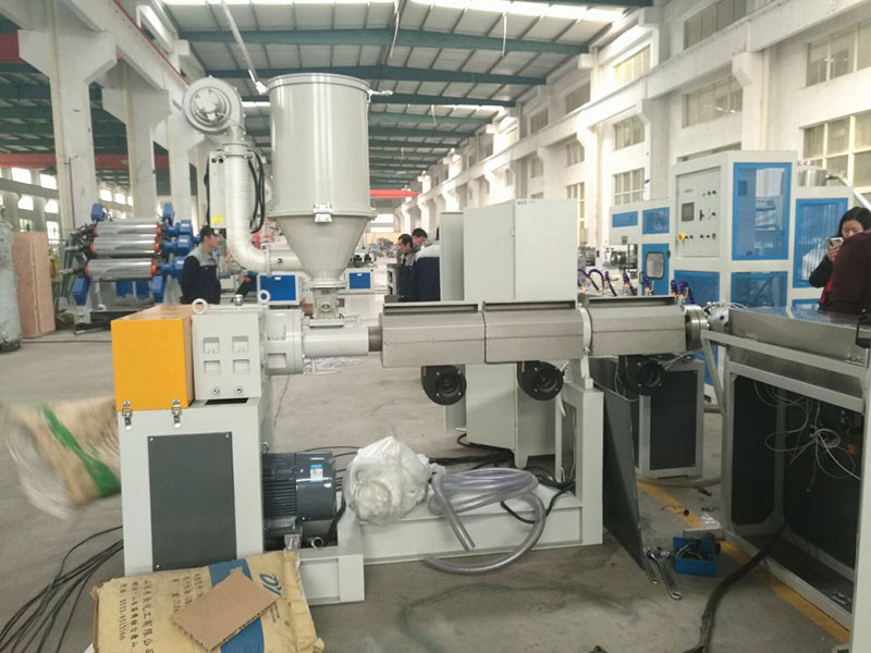 37kw Agriculture Irrigation PVC Pipe Extrusion Line Plastic Pe Pipe Extrusion Machine