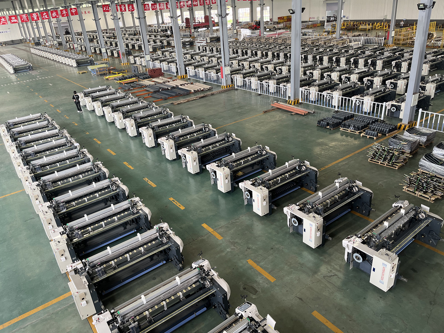 Four Side Elastic Cloth Fabric Water Jet Textile Weaving Loom With Cam Shedding