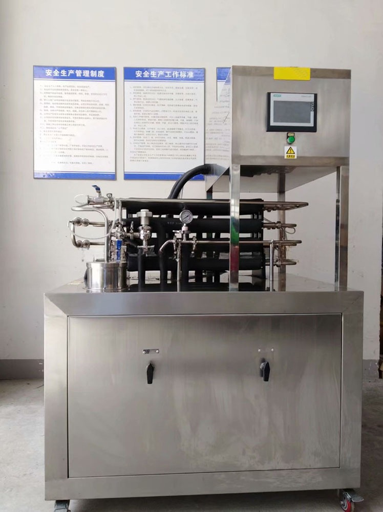 Lab Sterilizing Machine UHT Sterilizer for Milk Processing Line and 7.5 Kw Consumption